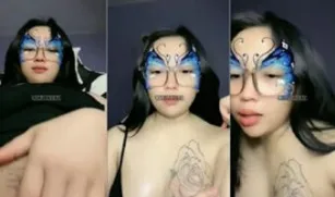 Bokep Indo Meyy Kacamata Omek Susu Bertatto Motif Bunga Mango